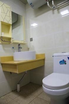 Yixinyuan Hotel Csiucsajkou Kültér fotó